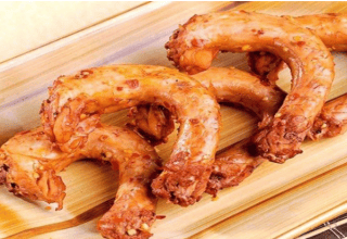 Cổ gà nướng muối tiêu