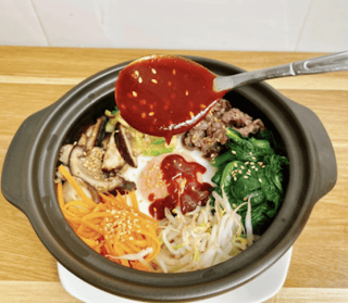 Cơm trộn bò (sốt cay/sốt xì dầu)