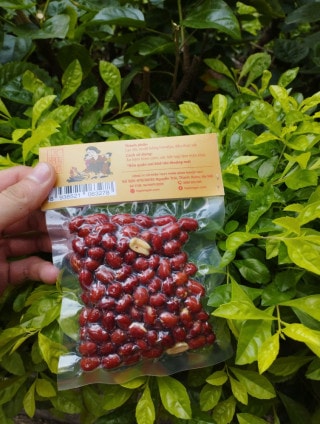 Lạc rang muối hồng