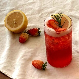 Sơn trà , dâu tây, nho