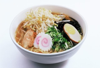 Mì undon chả cá xoắn