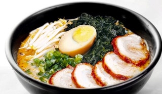Mì Ramen thịt hầm kiểu Nhật